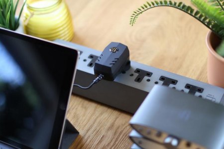 Description image for iFi Audio iPower2 Low Noise 5v DC Power Supply