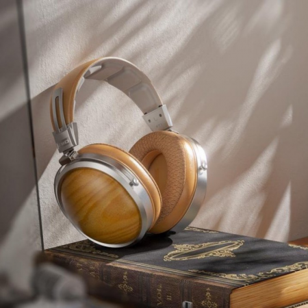 Description image for FiiO FT1 Closed Back Dynamic Headphones BEECH - Open Box