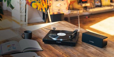 Description image for Audio-Technica AT-LP60XSPBT Bluetooth Turntable & Speaker System BLACK