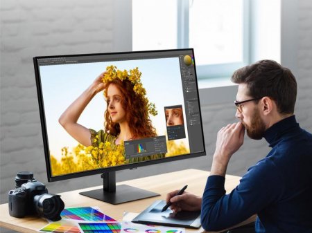 Description image for Samsung LS37D702EANXZA — 37" ViewFinity S7 UHD Monitor, HDR10, IPS, 60Hz