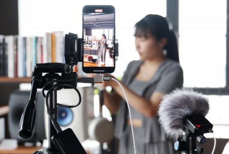 Description image for didiHiFi TC28i Pro Male to Female Lightning to USB-C and Power Adapter for iOS Devices