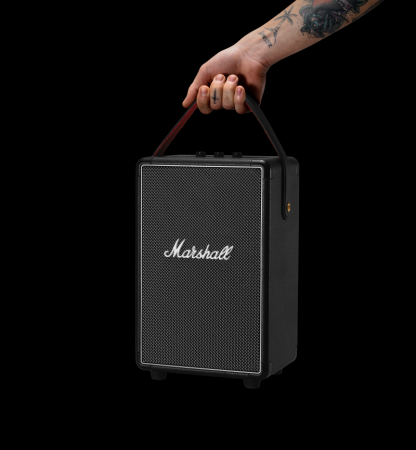 20+ HOURS OF PORTABLE PLAYTIME