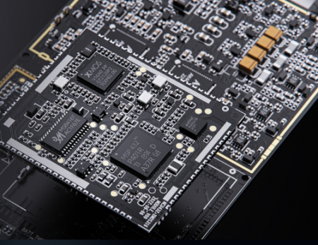 Description image for FiiO Q15 Portable DAC and Headphone Amplifier TITANIUM