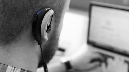 Description image for Klipsch R6 Neckband Bluetooth In-Ear Headphones